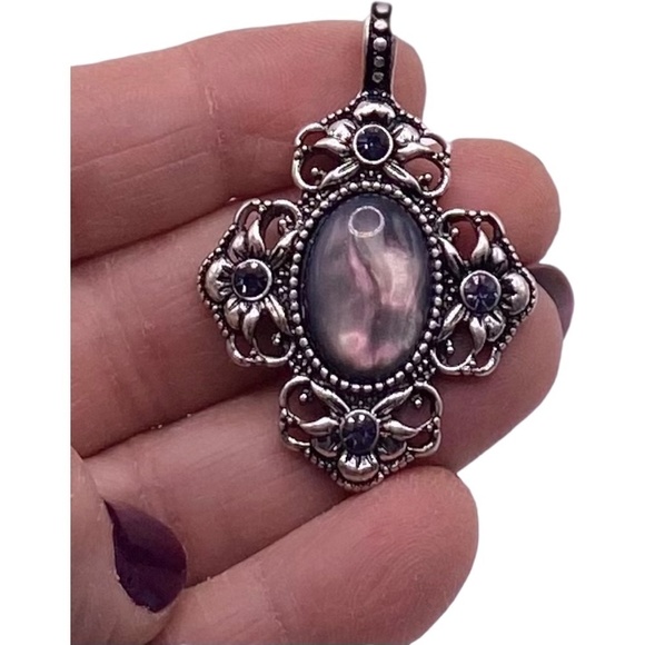 Victorian Style Pendant with Lovely Smokey Gray & Pink Stone - Picture 4 of 10